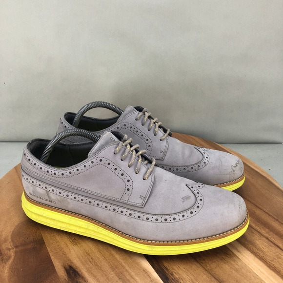 Athletic_Shoes